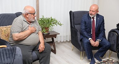 Gecekonduda yaşayan aile, dönüşümle artık sıcak evlerinde