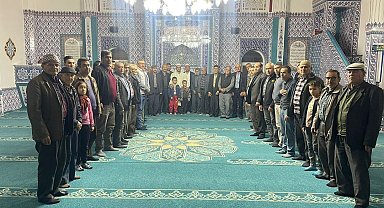 Germencik'te vatandaşlar Cuma geceleri ailece camide buluşuyor