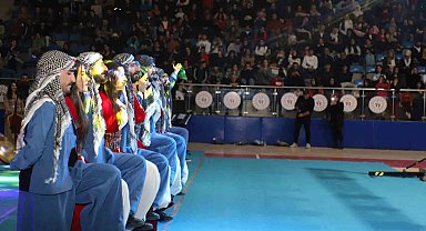 Hakkari Belediyesi Sanat Topluluğundan muhteşem gösteri