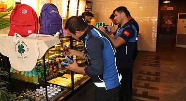 Haliliye'de zabıta ekipleri kafeleri denetliyor