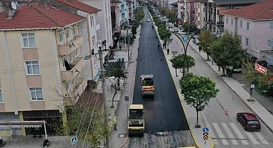 Hamit Kaplan Caddesi'ne 2 bin ton asfalt