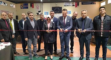 Hatay'ın Erzin ilçesinde ilk kez kitap fuarı açıldı