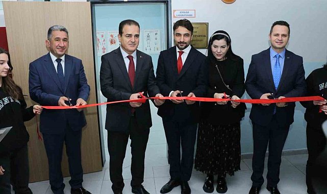 Hayırsever'in yaptırdığı Menteşe Anadolu Lisesi Laboratuvarının açılışı yapıldı