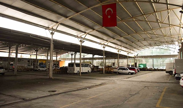 İncirliova Kapalı Pazar Yeri'nde sorun çözüldü