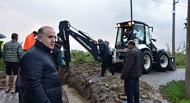 İncirliova'da sağanak yağış sonrası mücadele gece boyunca sürdü