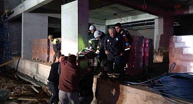 İnşaattan düşen işçi yaralandı