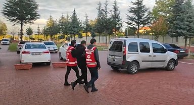 Isparta'da iş vaadiyle dolandırıcılık yapan şahıs tutuklandı