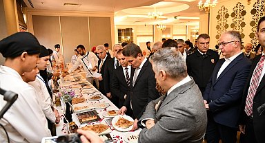 Ispartalı öğrenciler hünerlerini Yöresel Yemek Fuarı'nda sergiledi