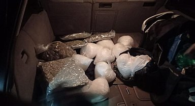 İstanbul'dan lüks araçlarla uyuşturucu getiren 6 kişi yakalandı