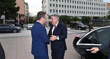 İzmir Valisi Elban'dan Vali Ünlü'ye ziyaret