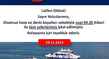 İzmir'de tüm vapur seferleri iptal edildi
