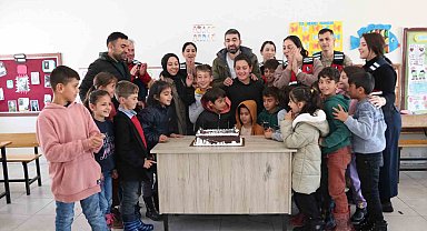 Jandarma ekipleri öğretmenlerle pasta kesti
