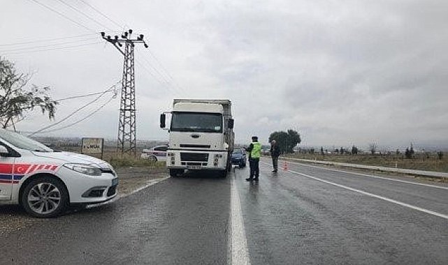 Jandarma trafik denetiminde 4 bin 307 araç kontrol edildi