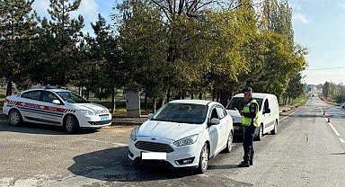 Jandarmadan 463 sürücüye 760 bin 689 liralık para cezası