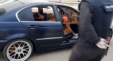 Jandarmanın şüphelendiği araçta uyuşturucu çıktı