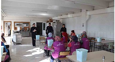 Kadınlara KADES anlatıldı