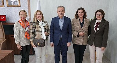 Kadınlardan, deprem bölgesindeki çocuklara hediye