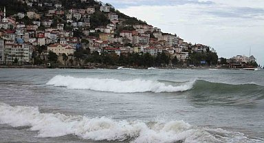 Karadeniz hırçınlaştı