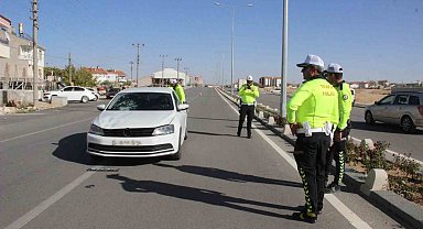Karaman'da otomobilin çarptığı yaşlı kadın öldü