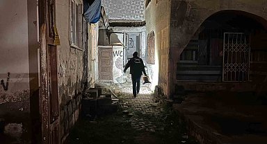 Karısı tarafından bıçaklanan adam ağır yaralandı