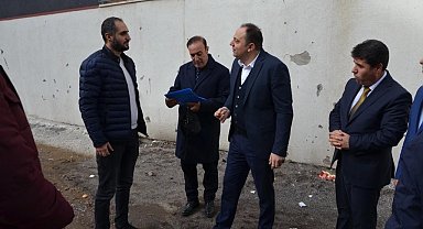 Kaymakam Demir, yapımı devam eden okulları inceledi