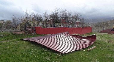 Kayseri'de rüzgar 187.6 kilometre hıza ulaştı