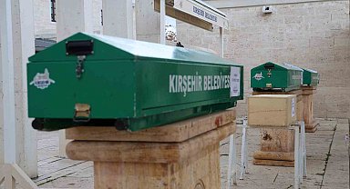 Kazada hayatını kaybeden aile bireyleri Kırşehir'de toprağa verildi