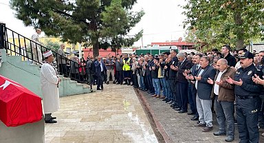 Kazada hayatını kaybeden polis memuru memleketi Osmaniye'de toprağa verildi