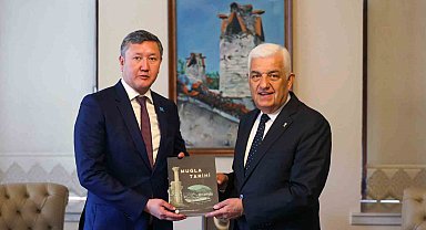 Kazakistan Cumhuriyeti Antalya Başkonsolosu Kanafeyev'den Başkan Gürüne ziyaret