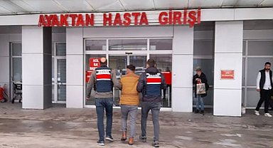 Kesinleşmiş hapis cezası bulunan 2 firari şahıs jandarma ekiplerince yakalandı