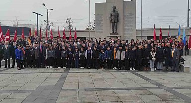 Kocaeli'de Öğretmenler Günü kutlandı