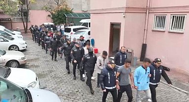 Konya'da aranan şahıslara yönelik dev operasyon: 133 gözaltı