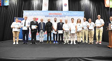 Konyaaltı'nda satrançın şampiyonları ödüllendirildi