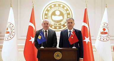 Kosova İçişleri Bakanı Sveçla'dan, Bakan Yerlikaya'ya ziyaret