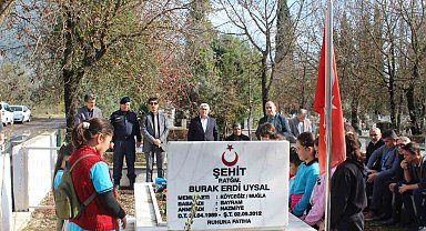 Köyceğiz'de eğitimci şehit yakınları unutulmadı
