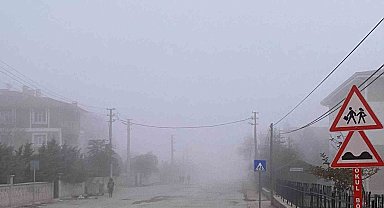 Kulu'da sis trafiği olumsuz etkiliyor