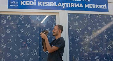 Kuşadası Belediyesi patili dostların sağlığı için bir adım daha attı