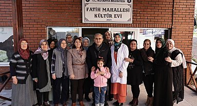 Kütahya Belediye Başkanı Işık Fatih Mahallesi Kültür Evi'ni ziyaret etti