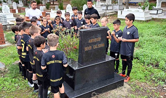 Manavgat Belediyesi'nden Bekir Çalışkan anısına futbol turnuvası