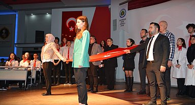 Manisa'da Öğretmenler Günü kutlandı
