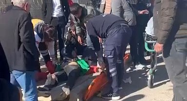Mardin'de otomobil ile motosiklet çarpıştı: 2 yaralı