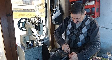 Mardin'in 40 yıllık ayakkabı tamircisi