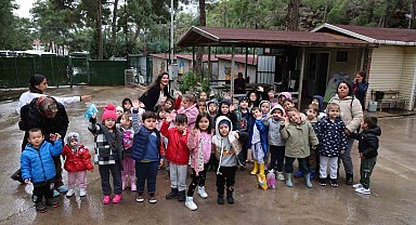 Marmaris'te kreş öğrencilerinden can dostlara bağış