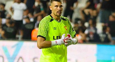 Mateusz Lis, oynadığı 12 maçın 7'sinde kalesini gole kapadı
