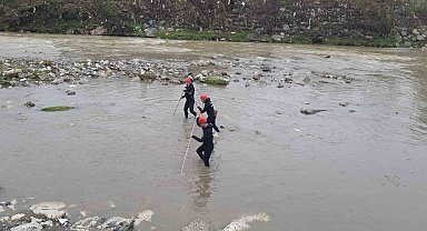 Melen Çayında arama yaptılar