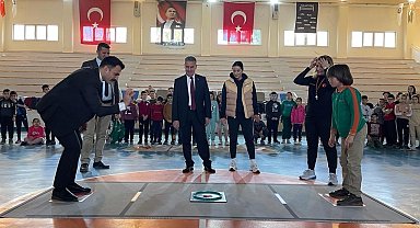 Milli spor tescilli Hemsball, Buharkent'te tanıtıldı