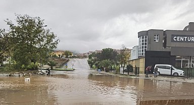 Muğla'da şiddetli yağış etkili oldu