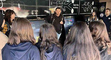 Narko Tır Aksaray'da vatandaşları bilinçlendirdi