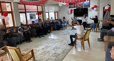 NEVÜ Öğrencilerinden 'Nesiller Arası Dayanışma' etkinliği