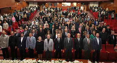 Niğde Ömer Halisdemir Üniversitesi'nde 10 Kasım Atatürk'ü Anma Etkinlikleri Düzenlendi